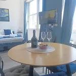 Blu House Casa Vicino Terminal Traghetti * جنوة